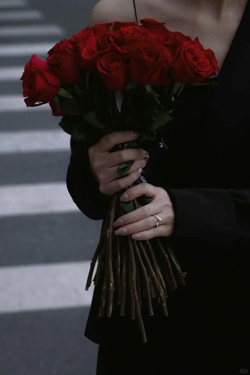 Tập trung vào chi tiết đôi tay