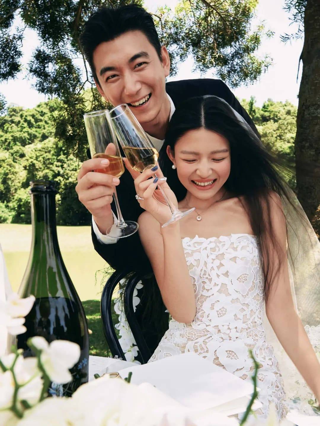 cách tạo dáng chụp ảnh cưới