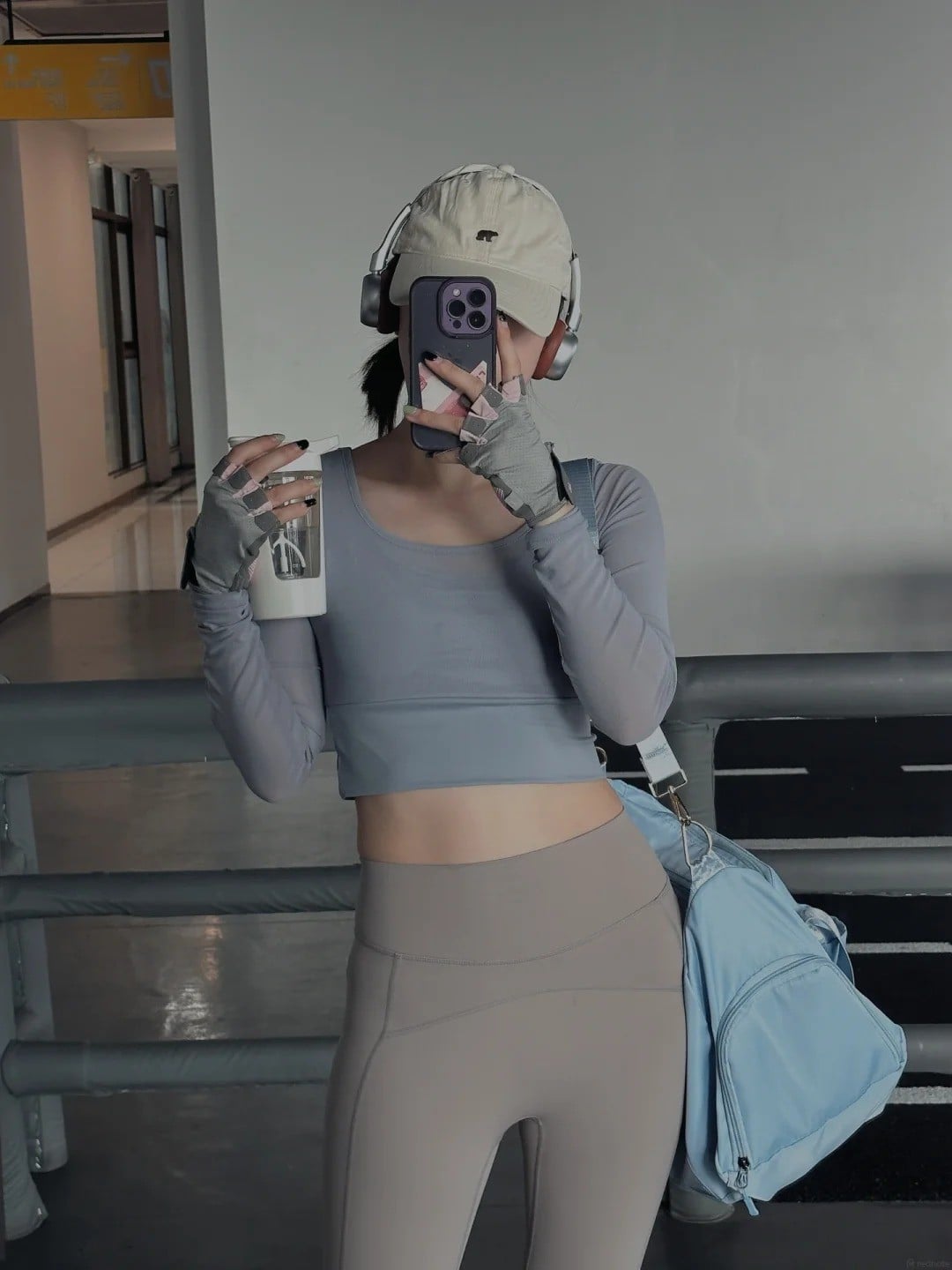 tạo dáng chujup ảnh gym nữ