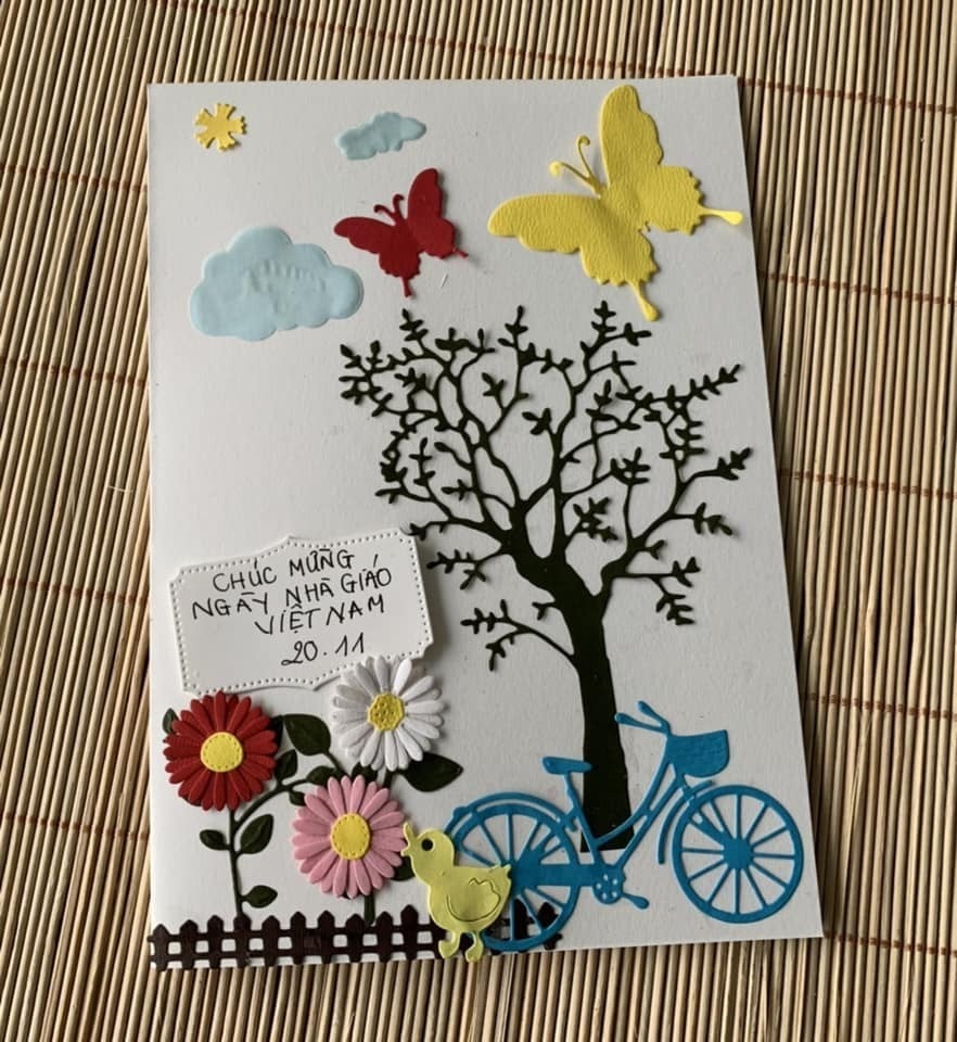 Mẫu thiệp hoa khô tinh tế