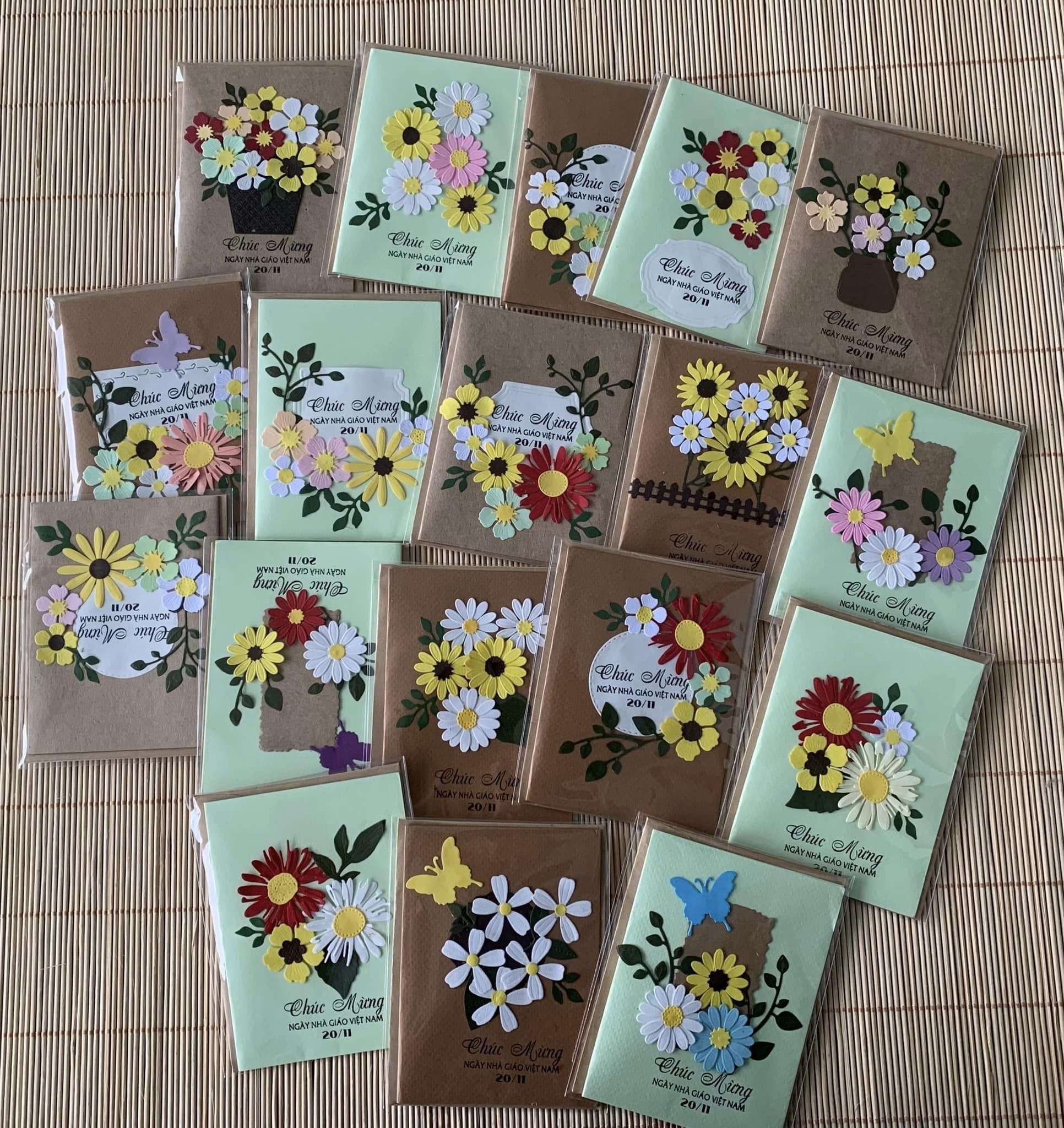 Mẫu thiệp hoa khô tinh tế