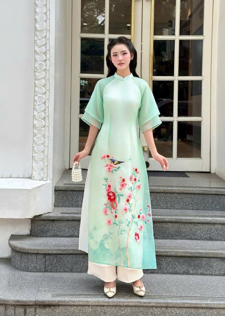 áo dài màu xanh ngọc bích