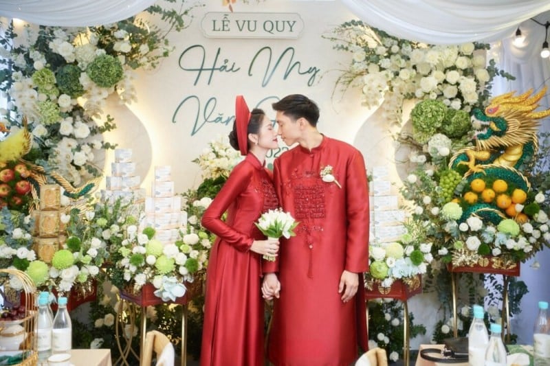 kiểu tóc cô dâu mặc áo dài