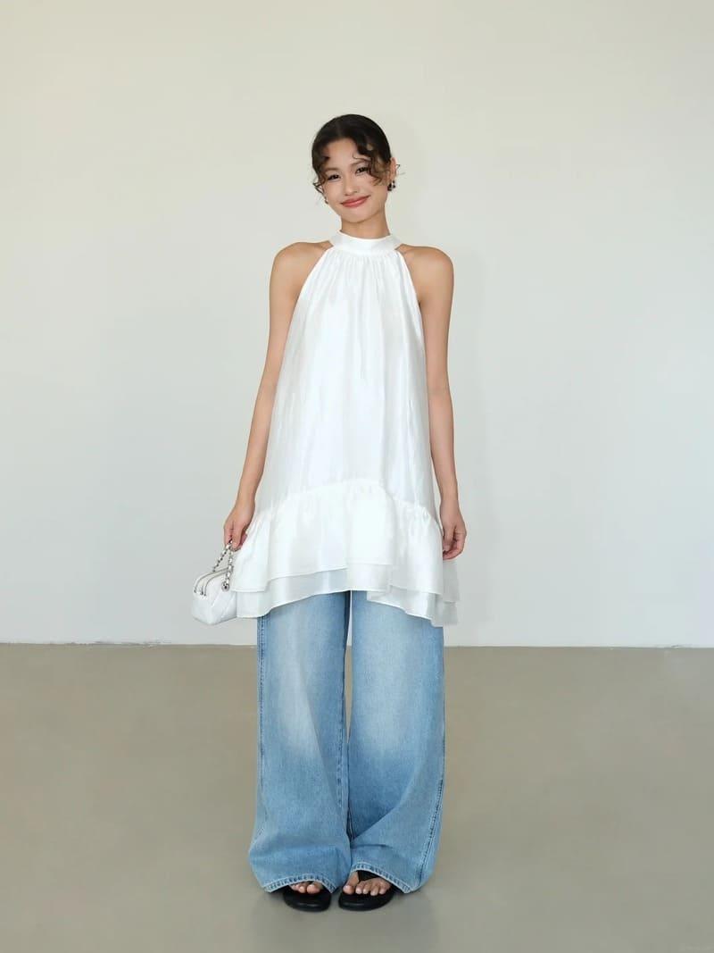 trend-mac-vay-voi-quan-jean
