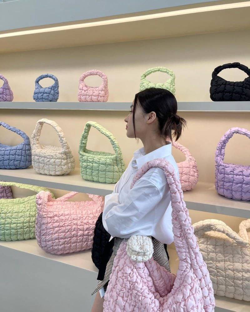 Đặc điểm nhận diện của một chiếc túi chần bông đích thực