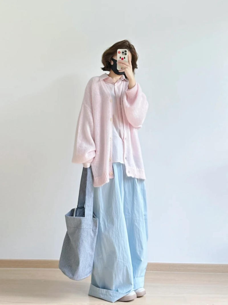 18. Màu xanh baby mix cùng Hồng Pastel (Cardigan)