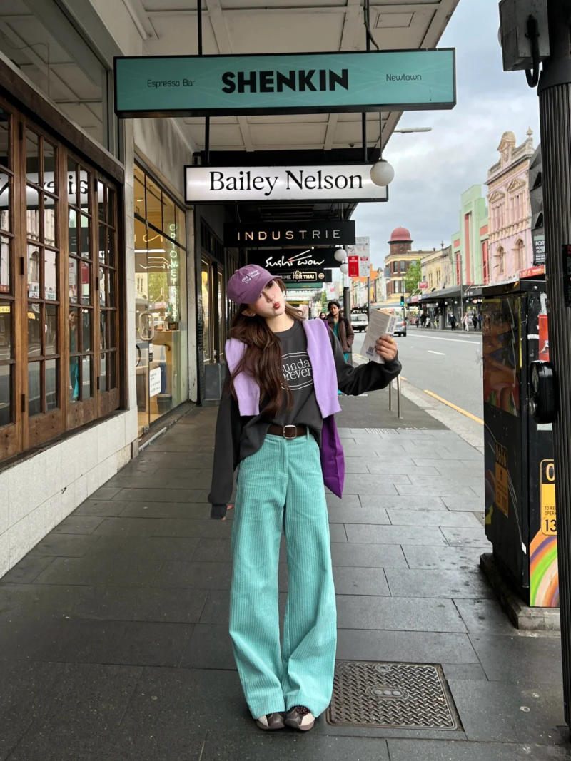 Outfit 16: Phá cách với cách phối màu Tím - Xanh