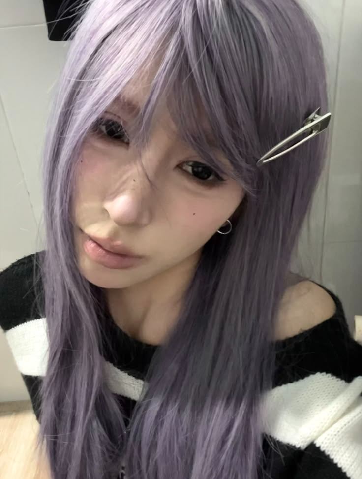 tóc màu tím khói