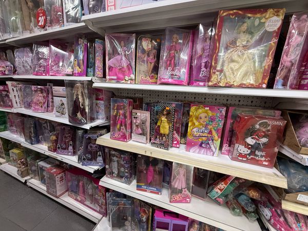 Kidslandvn đang có rất nhiều mẫu Barbie cho bé gái