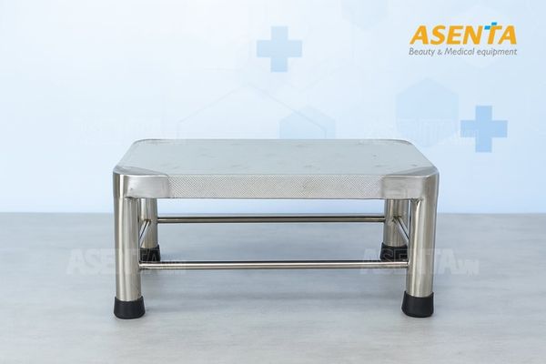 Ứng dụng thực tế của Bục đứng y tế trong phòng khám và bệnh viện