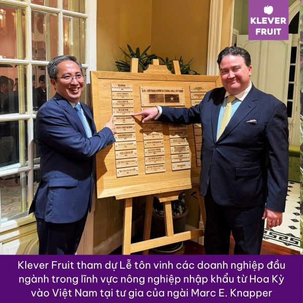 CEO Klever Group Nguyễn Xuân Hải và Đại sứ Hoa Kỳ tại Việt Nam Marc Knapper tại lễ kỷ niệm quốc khánh Hoa Kỳ 2025 tại Hà Nội