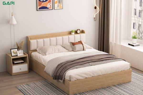 giường trắng bọc đệm