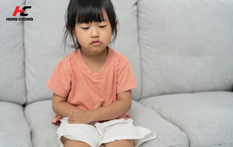 Trẻ táo bón, khó tăng cân