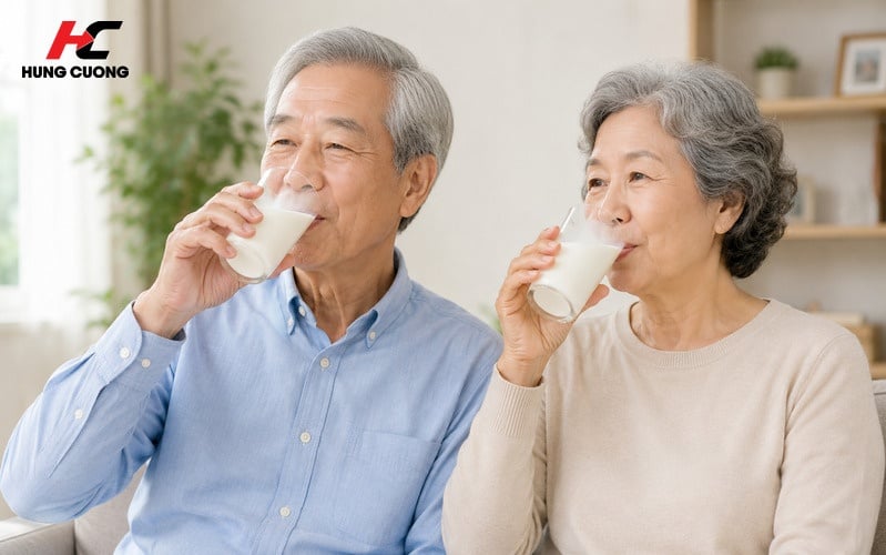 Khi hệ tiêu hóa dễ chịu hơn, người lớn tuổi cũng duy trì được thói quen uống sữa đều đặn hơn