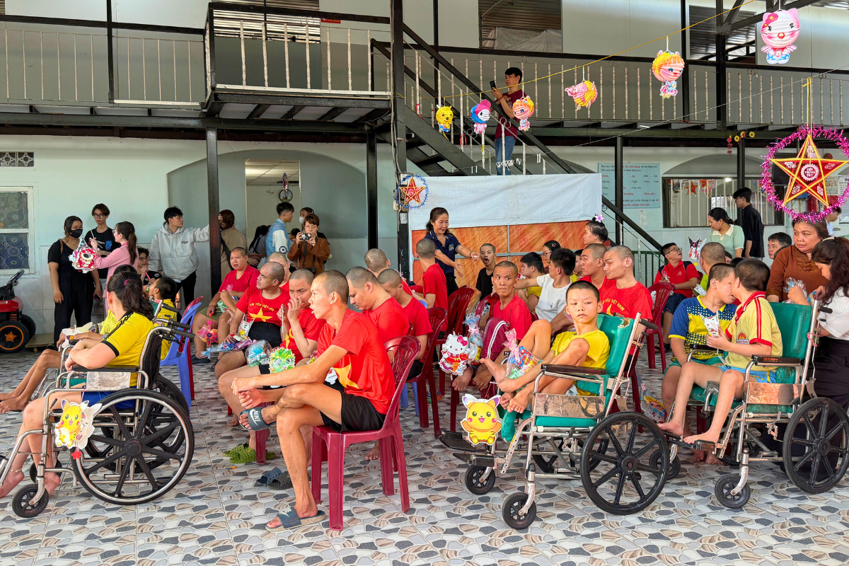 trung thu yêu thương - chùa Kỳ Quang