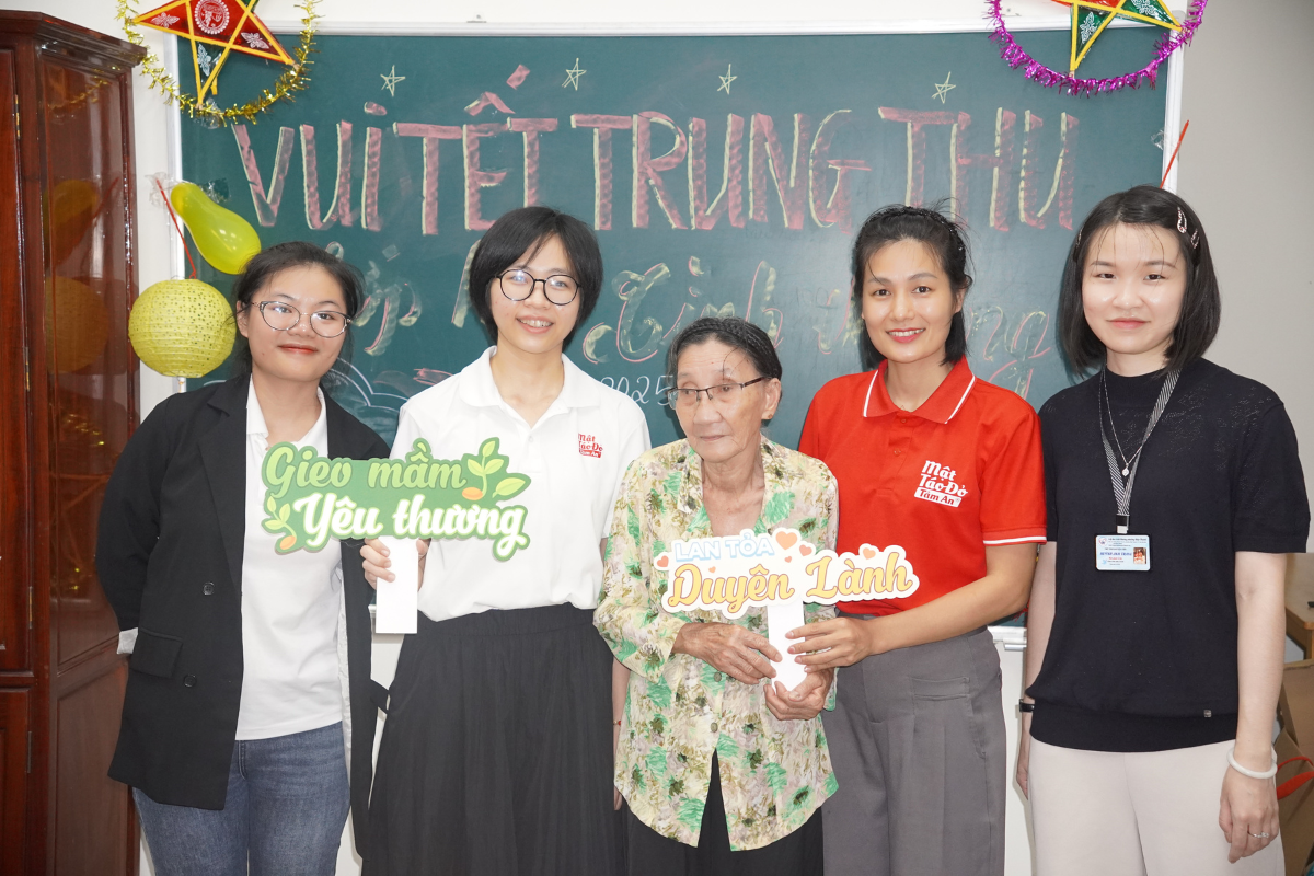 trung thu yêu thương - lớp học cô Ba