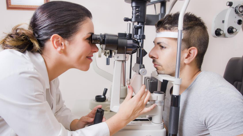 Khám và chuẩn bị trước khi phẫu thuật