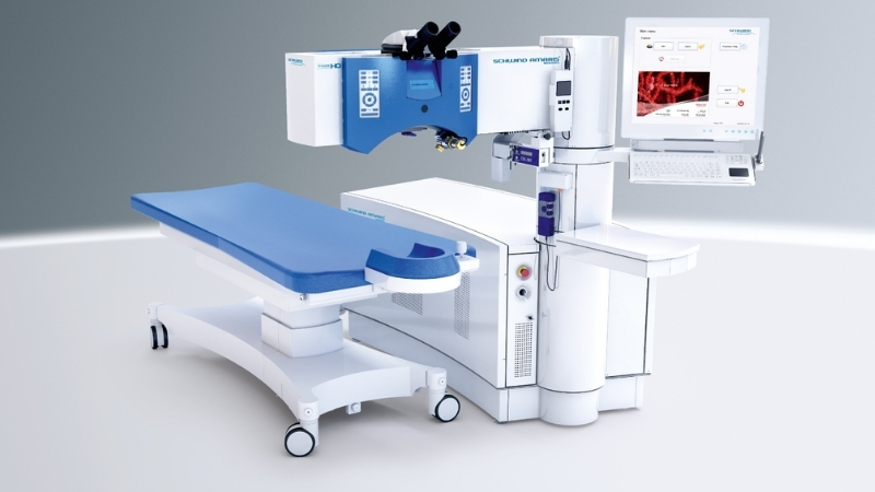 Phẫu thuật SmartSurface sử dụng tia laser Excimer&nbsp;trên hệ thống máy Laser Schwind Amaris