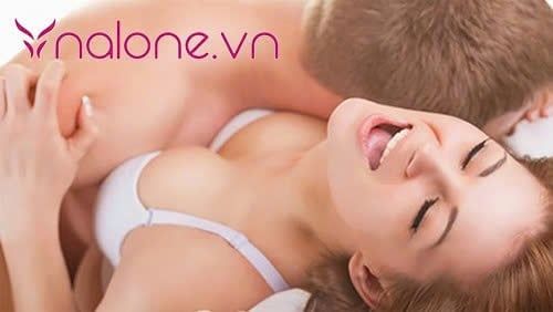 Quan hệ mạnh có ảnh hưởng đến tử cung không?