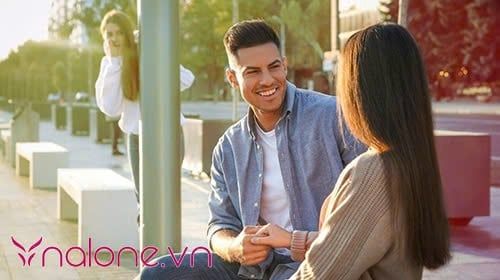 Chồng ngoại tình có biểu hiện gì qua cách cư xử