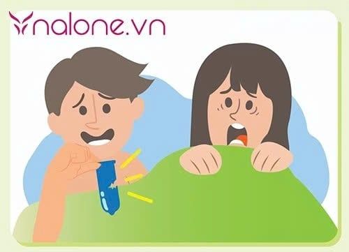 Tinh trùng bị trào ra ngoài bao cao su thì có thai không?