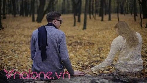 Trong tình yêu Bạch nguyệt quang là gì