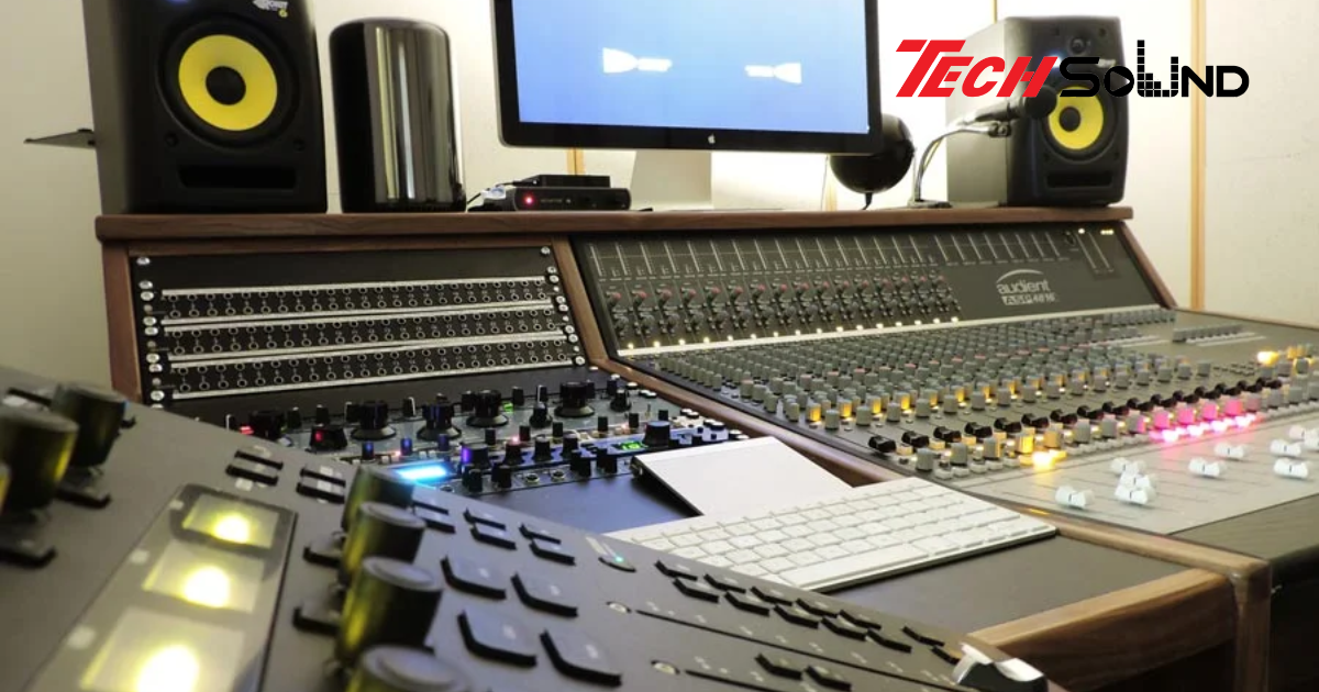 Mixer hybrid analog + digital – Giữ chất âm cổ điển, thêm sức mạnh công nghệ