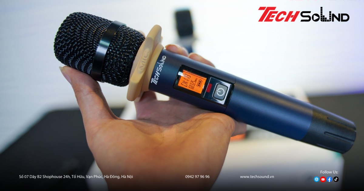 Trải Nghiệm M-5900: Micro Không Dây Chống Hú Tối Ưu Cho Dàn Karaoke Cao Cấp