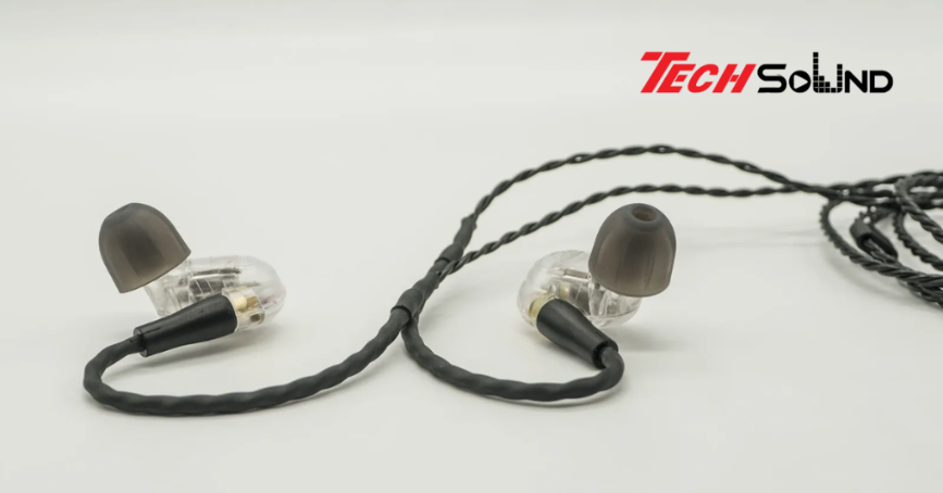 In-ear monitor (IEM) – Tai nghe kiểm âm dành cho nghệ sĩ biểu diễn