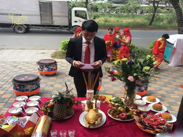 Cúng khai trương cửa hàng