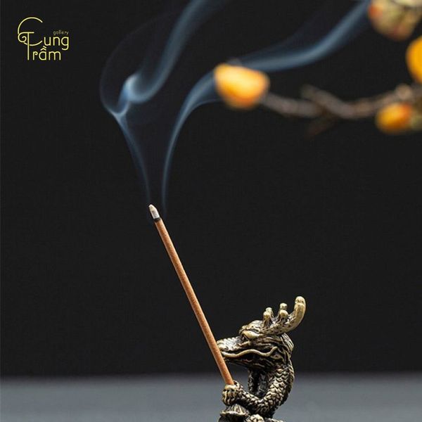 Trường hợp nào không nên thắp hương buổi tối