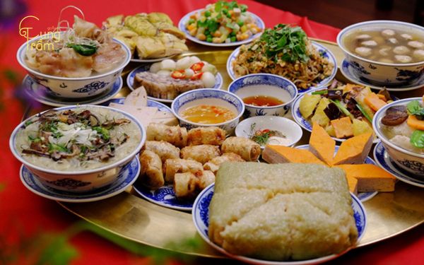 Những món ăn không thể thiếu trên mâm cơm Tết Việt
