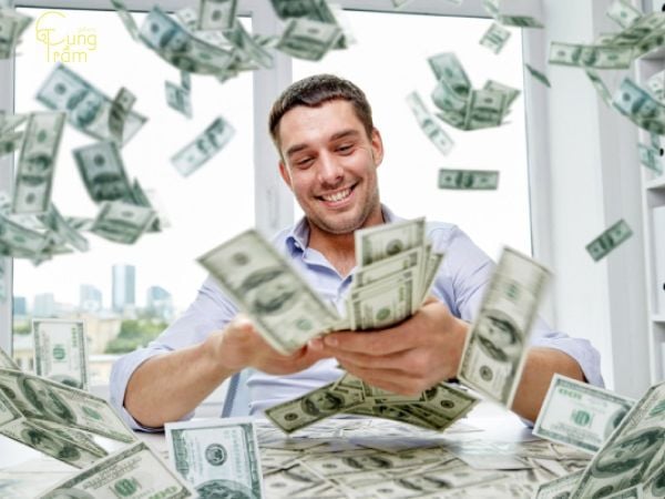 Nằm mơ thấy người lạ trúng số độc đắc