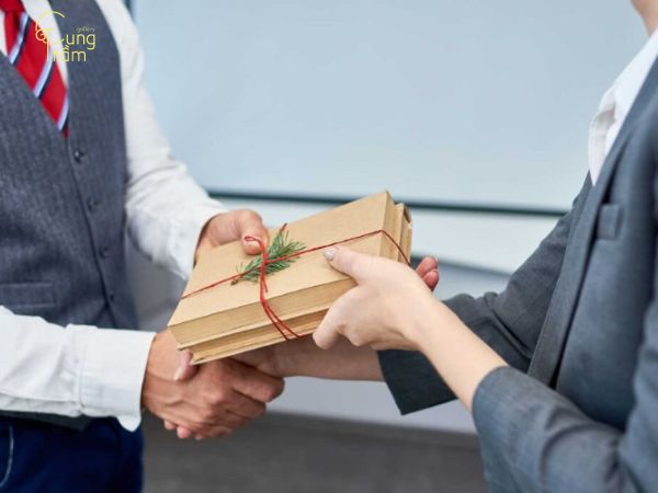 Ý nghĩa việc tặng quà tết Trung thu cho đối tác, doanh nghiệp