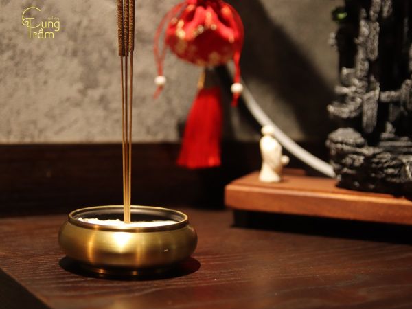 Những lưu ý khi sử dụng cây bời lời làm nhang