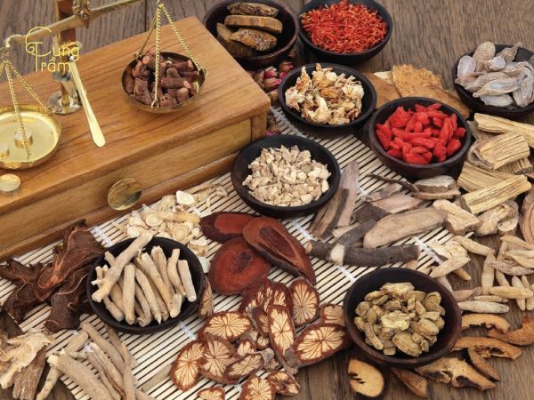 Xông nhà bằng thuốc bắc