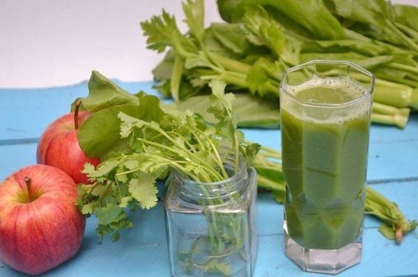 Những sai lầm thường gặp khi dùng rau mùi và giấm táo trị nám