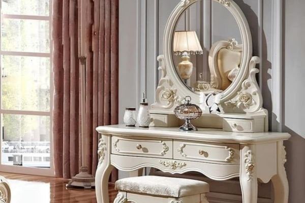 bàn trang điểm phong cách Châu Âu