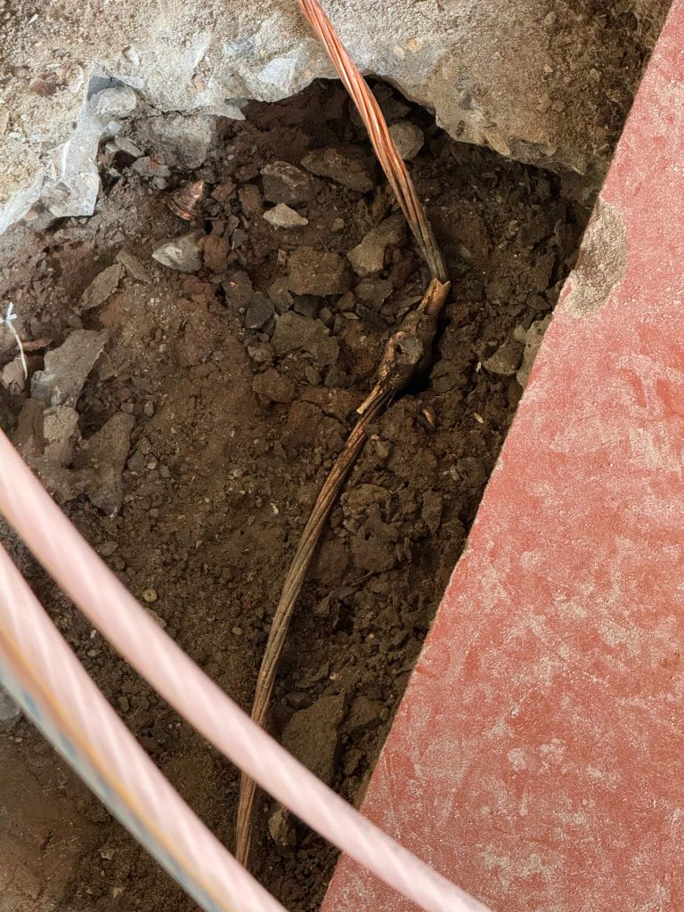 Thi công bãi tiếp địa an toàn điện cho phòng khám đạt điện trở dưới 4 Ohm