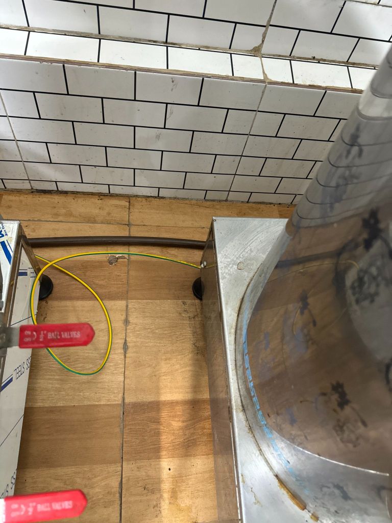 Tiếp địa an toàn điện cho máy nấu thuốc đảm bảo an toàn vận hành