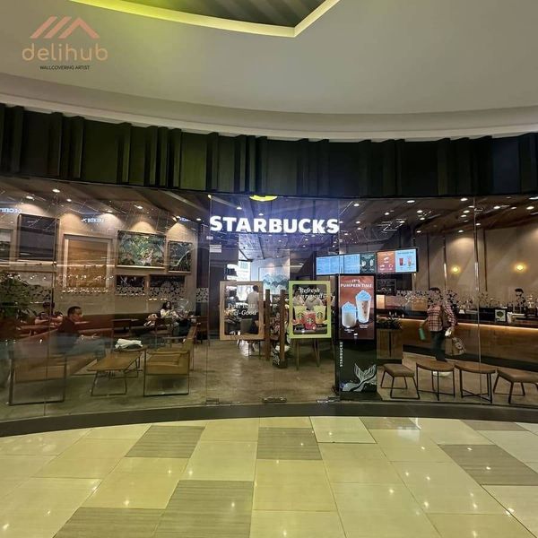 Starbucks Vạn Hạnh Mall,