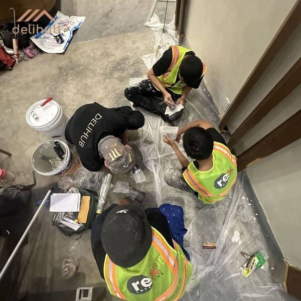 Starbucks Vạn Hạnh Mall,