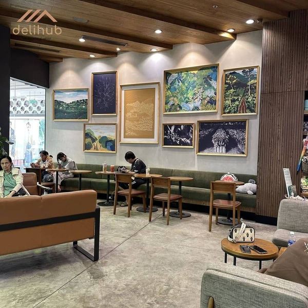 Starbucks Vạn Hạnh Mall,
