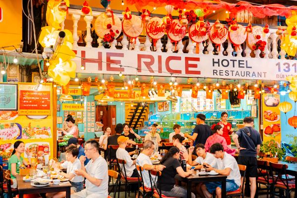 Nong Thon Dai Viet Restaurant - centrally located on Bui Vien Street