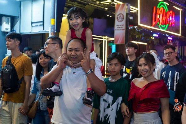 Quận 1 - địa chỉ tập trung đông đúc khách du lịch