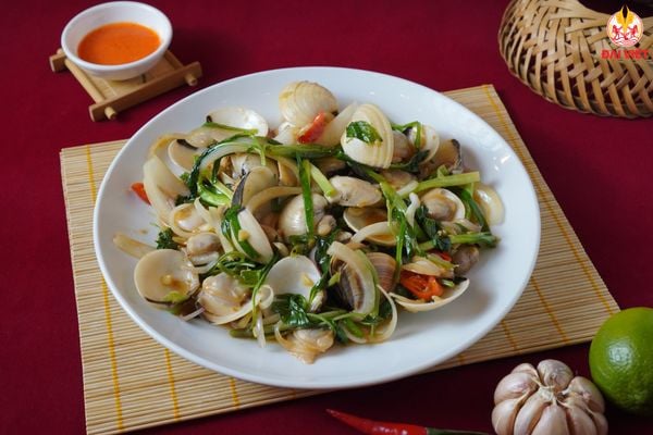 Ẩm thực Việt Nam vừa đa dạng nhưng không kém phần hấp dẫn