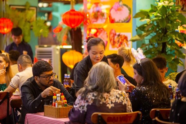 Không gian nhà hàng Đại Việt mang đậm chất Việt