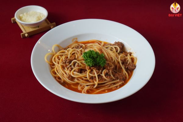 Children prefer non-spicy food and fast food.