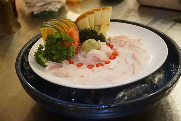 Nhà hàng có đa dạng món ngon - quý thực khách có thể lựa chọn thoải mái