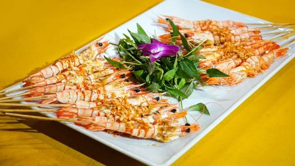 Các món làm từ hải sản tại nhà hàng tươi sống, chất lượng cao